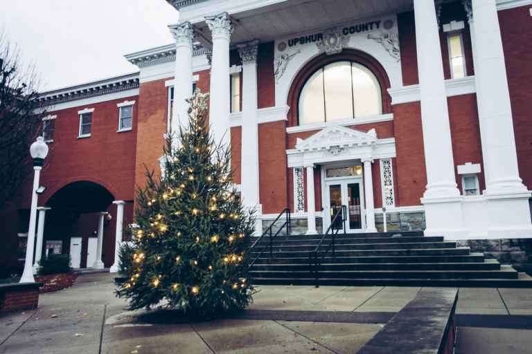 Christmas Tree Courthouse