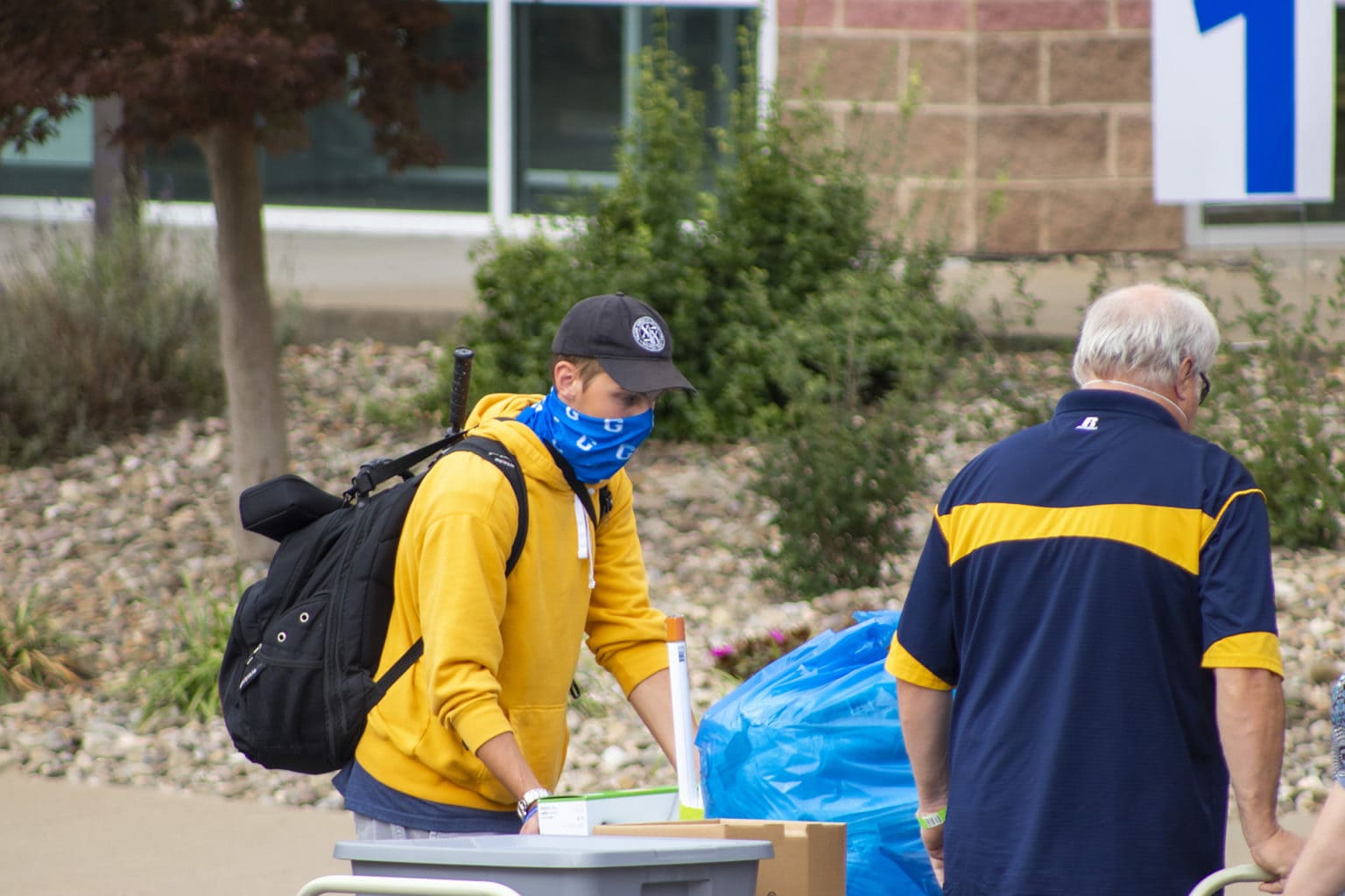 glenville-state-college-students-arriving-on-campus-for-fall-semester