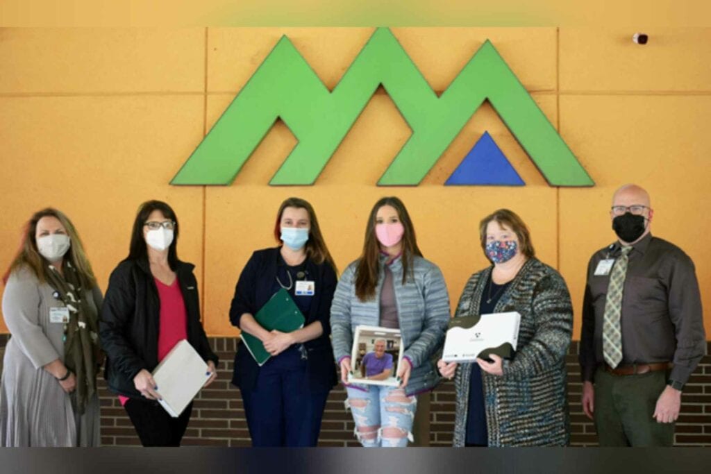 Jennie Raines, Sheila Perry, Alyica Kline, NinaMae Coberly, Pamela Johnston, and Michael Bell