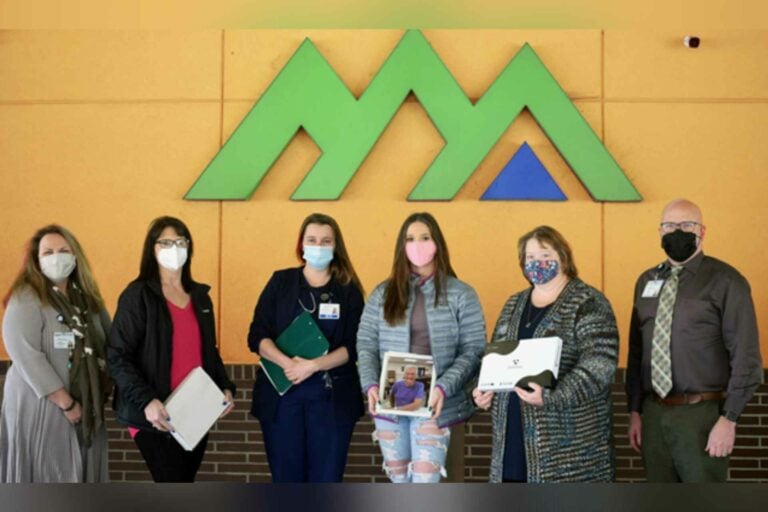 Jennie Raines, Sheila Perry, Alyica Kline, NinaMae Coberly, Pamela Johnston, and Michael Bell