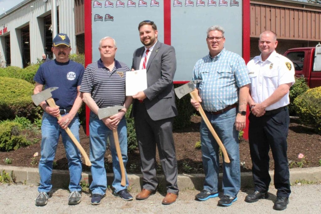 Vaden Queen, Steve Thacker, Mayor Robbie Skinner, Steve Long and Fire Chief JB Kimble after the honorees received their 30-Year Recognition Awards.