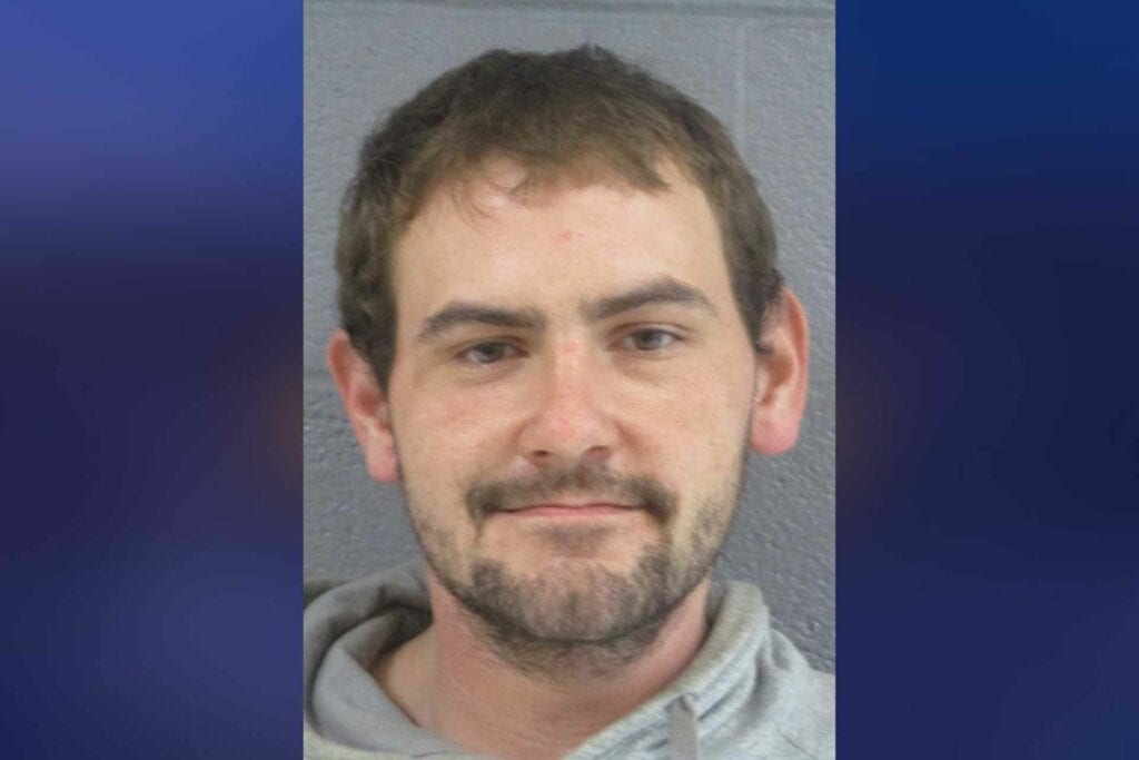 Man who allegedly stole speakers sitting on dolly arrested for grand larceny