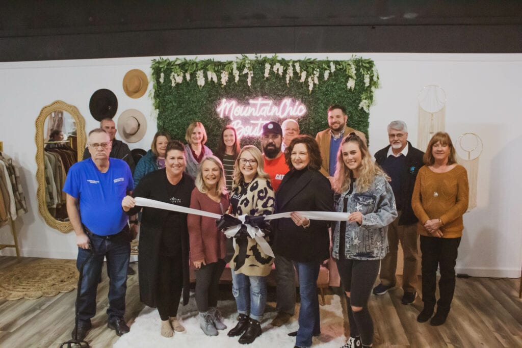 Cheers! Sales, mimosas and happy shoppers abound at Mountain Chic Boutique’s grand opening