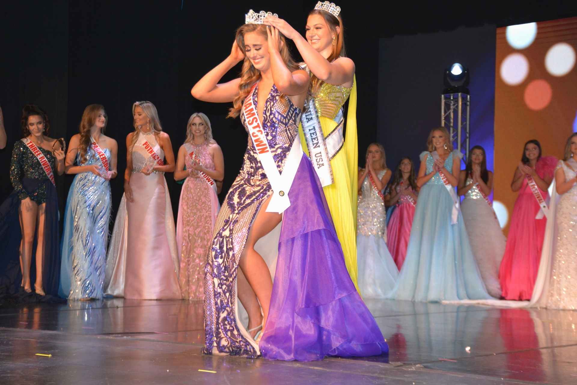 Morgantown native wins Miss West Virginia USA 2022 title