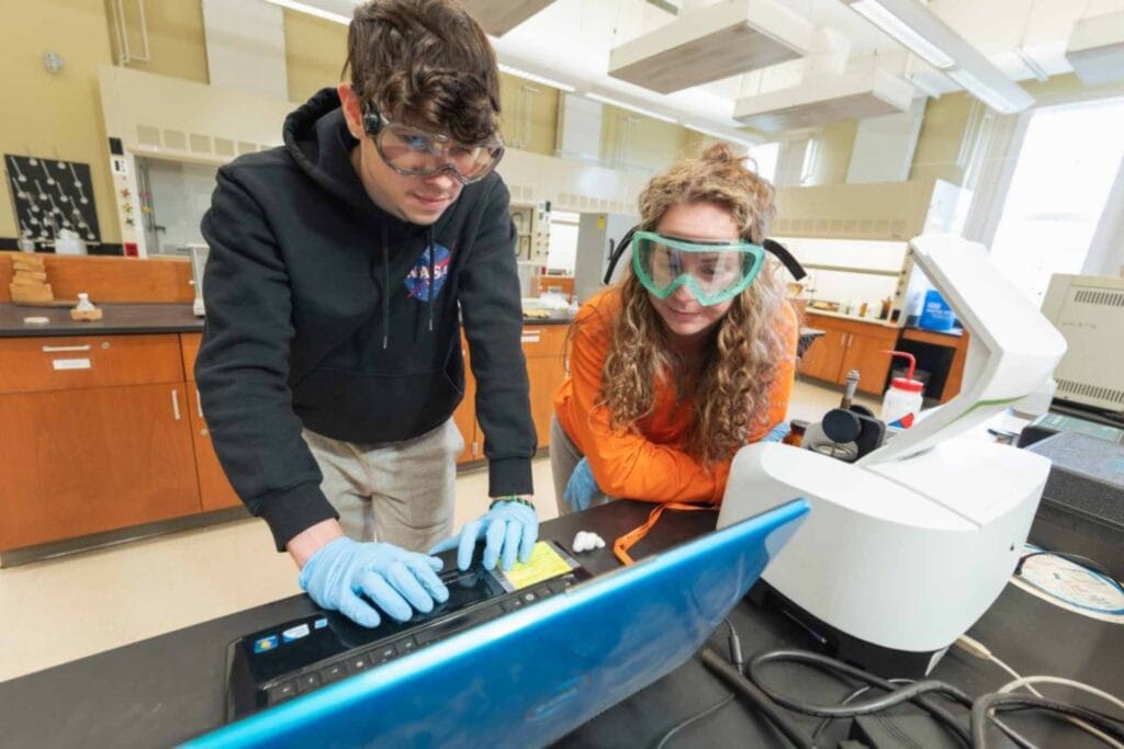 Wesleyan Summer Gifted Program offers STEM, creative writing classes for fifth-12th grade students
