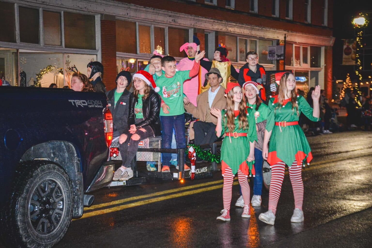 Photos Buckhannon celebrates holiday season with Christmas Parade