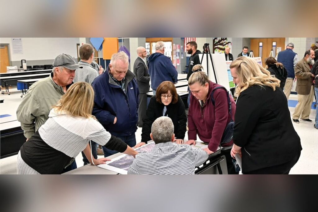 Strong turnout for public meeting on new I-19 interchange in Morgantown
