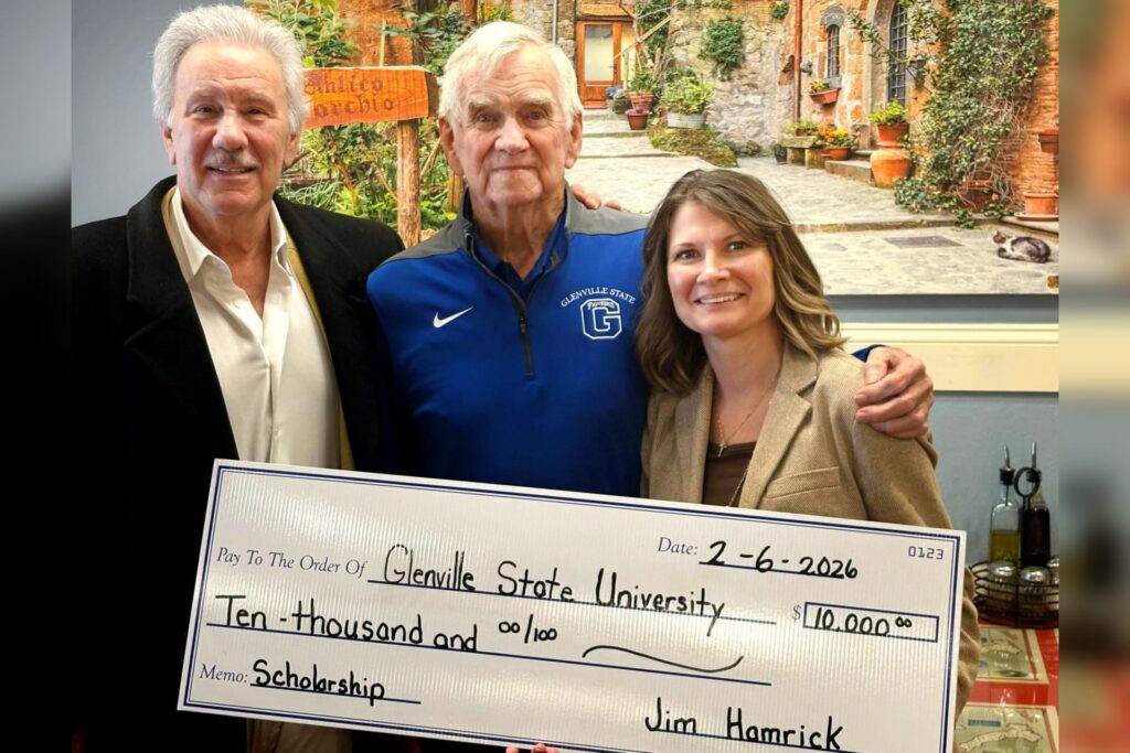 Glenville State alumnus Jim Hamrick, 91, donates $10,000 to his namesake scholarship