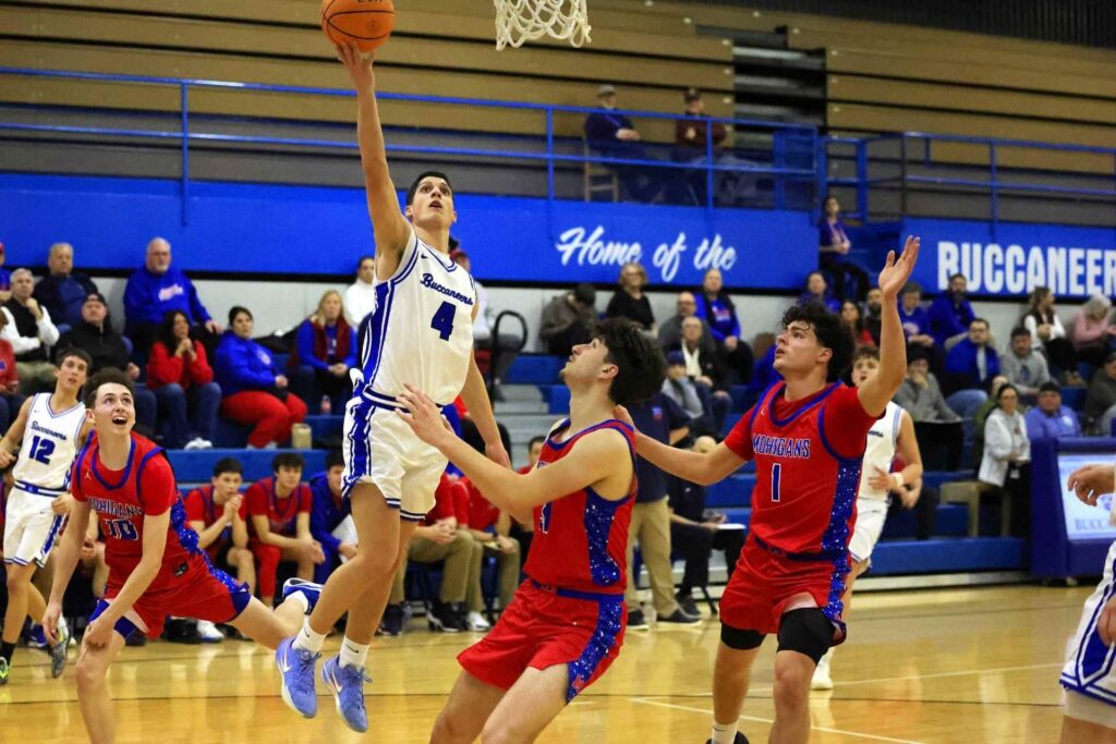 Basketball Bucs finish eighth in final regular season coaches’ poll