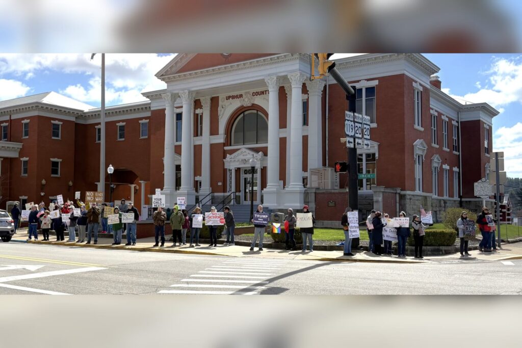 Upshur County residents turn out for ‘No Kings’ rally, part of nationwide demonstrations