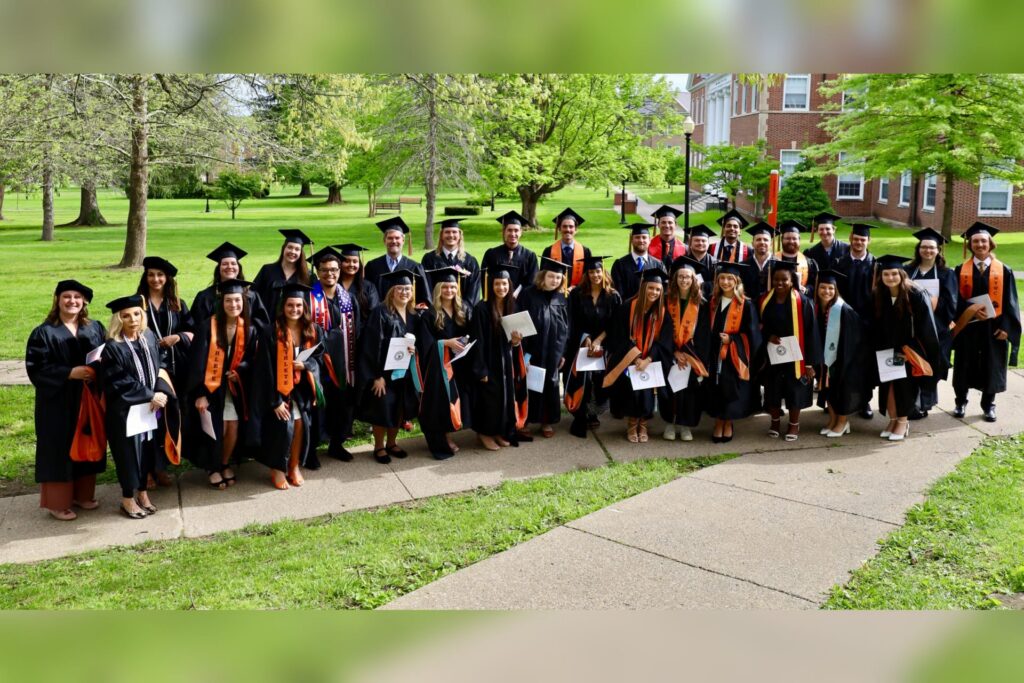 WVWC celebrates 135th commencement with jazz musician Bob Thompson as keynote speaker