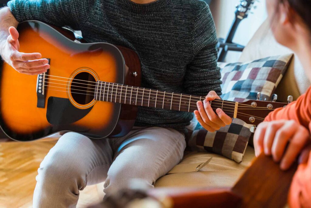 Colonial Arts Center launches $5 guitar lessons May 7
