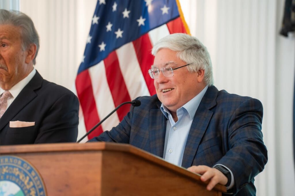 West Virginia governor signs Beckstrom-Wolfe Educational Partnership for Guard members, veterans