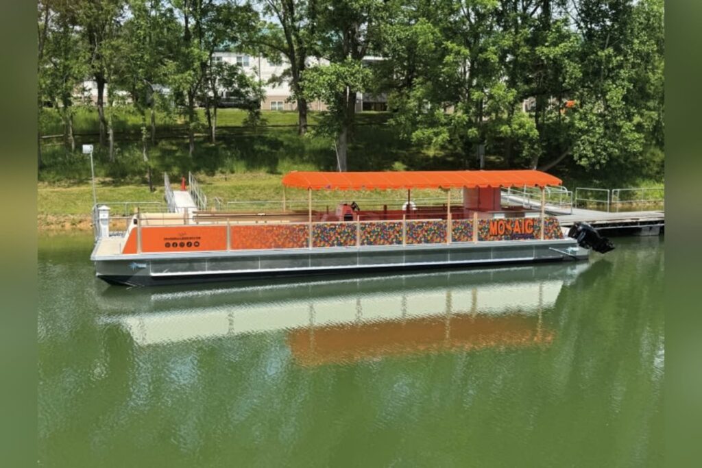 Stonewall Resort announces new lake experience with launch of the Mosaic Cruiser