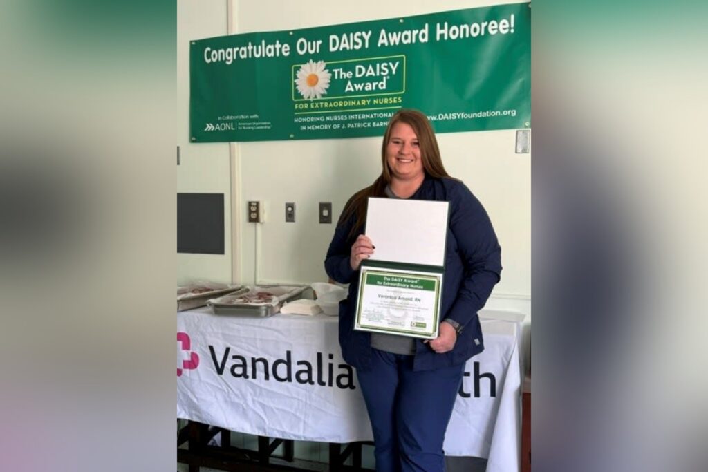 Vandalia Health Webster Memorial Hospital honors Arnold with DAISY Award for nursing excellence