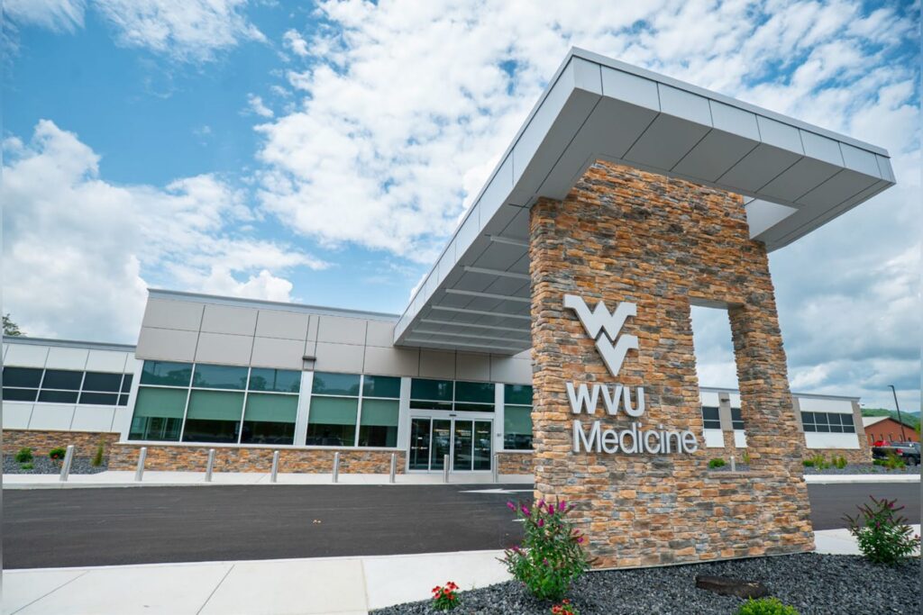 Elkins Corridor Medical Center expands access to Alzheimer’s disease infusion therapy