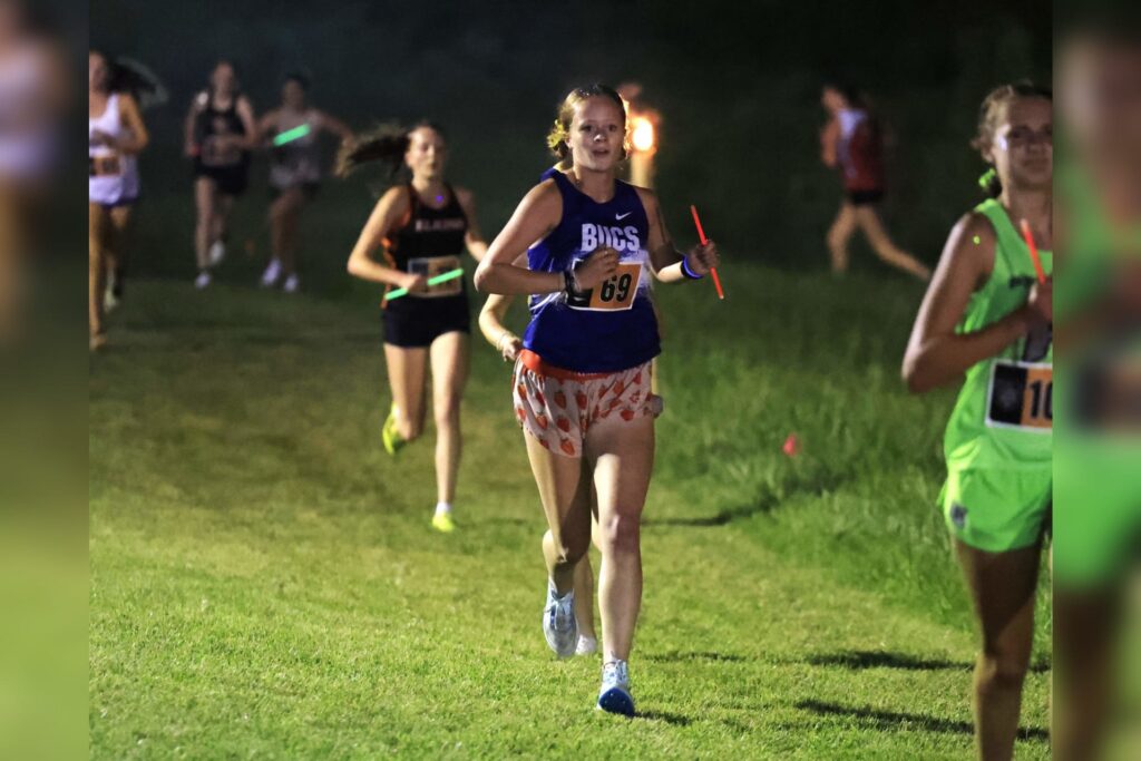 B-U girls turn in steady relay marks at Preston’s Knight Night Run