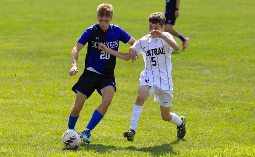 Wright’s fifth minute goal lifts B-U past previously unbeaten Maroon Knights