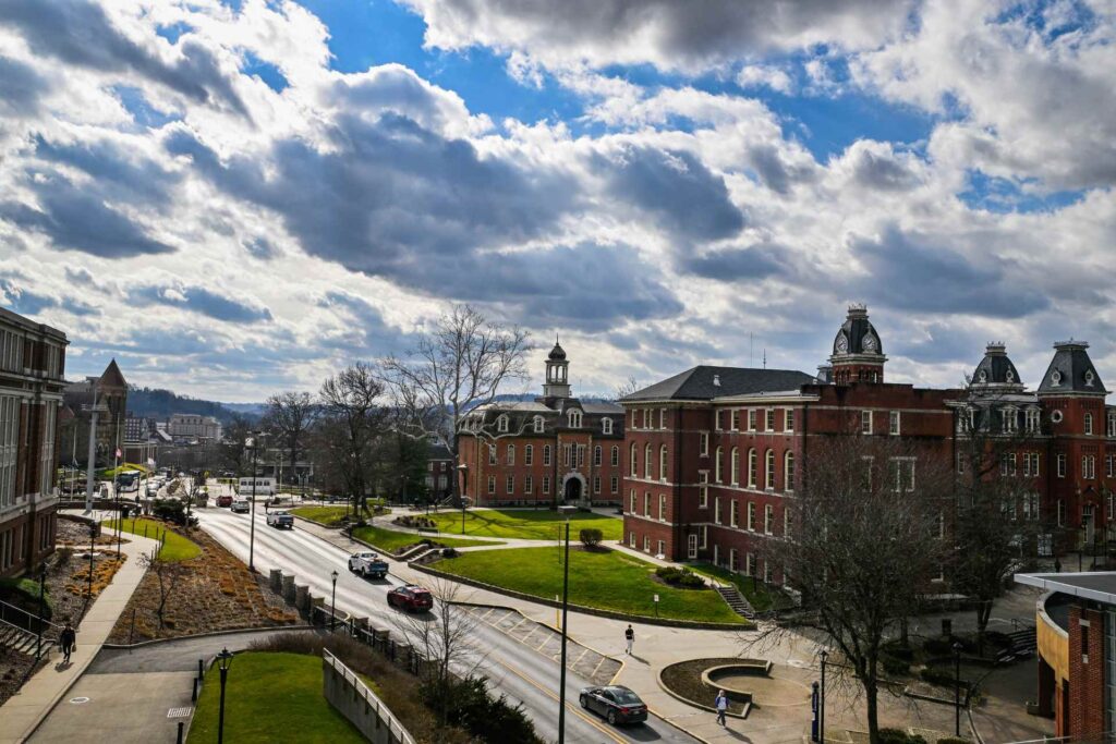 WVU pilots direct admissions for seniors in Monongalia and Kanawha counties