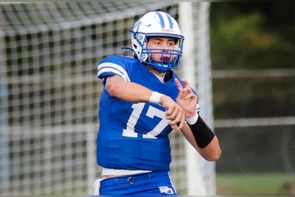 Bucs seek back‑to‑back wins as Elkins rivalry takes center stage on Senior Night