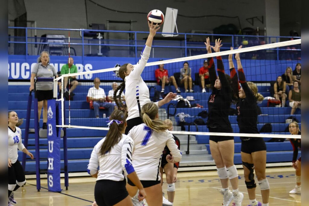 Volleyball Lady Bucs roll past Lincoln, falls short in thriller against Bridgeport
