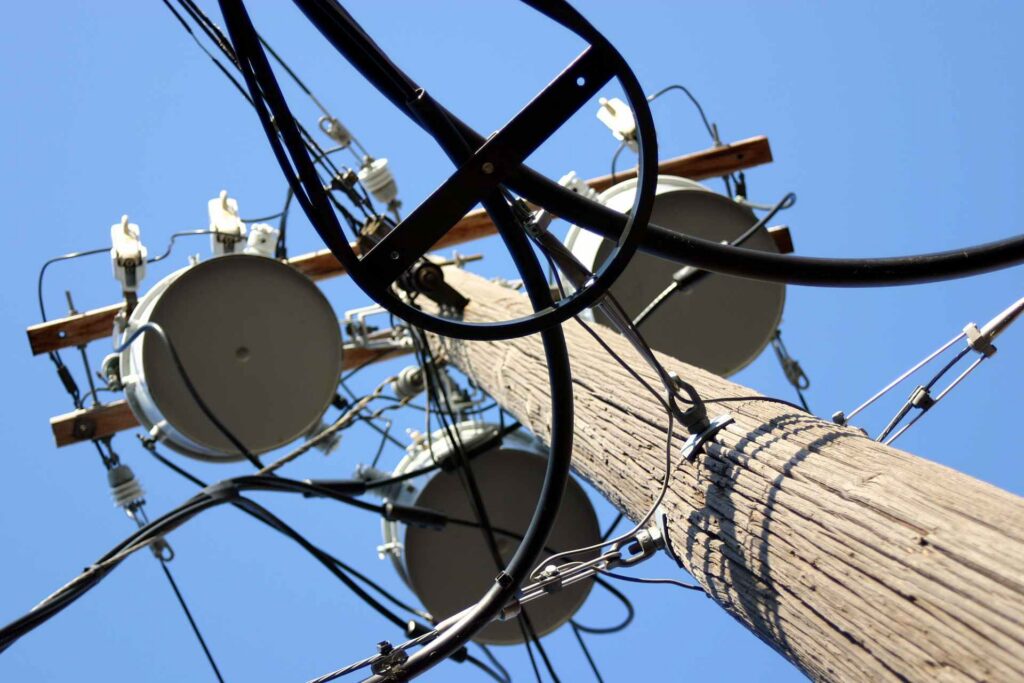 Verizon asks FCC to let it end copper landline service in parts of West Virginia